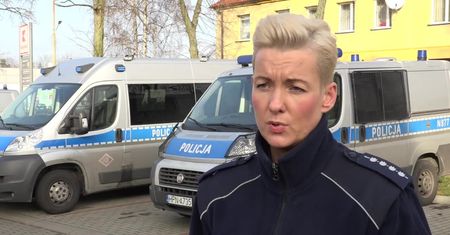 Burmistrz Łeby ofiarą napaści. 40-latek groził mu nożem