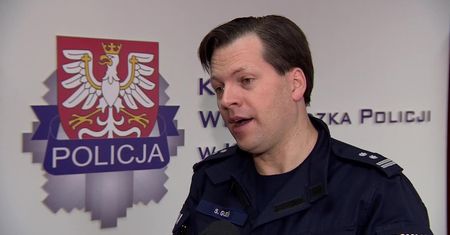 Uciekał przed policją, zderzył się z radiowozem. Pijany kierowca wiózł 11-letniego chłopca
