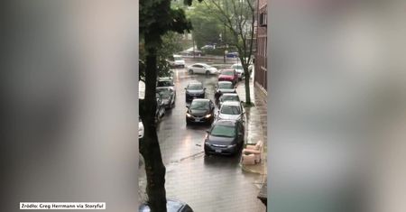 Powódź błyskawiczna w Bostonie. Kierowcy nie byli w stanie przejechać przez zalane ulice