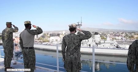 Szpitalny statek marynarki wojennej USA opuścił port w Los Angeles. Wspierał walkę z koronawirusem