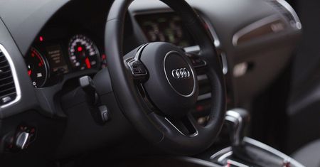 Wraz z autem możesz sprzedać… dane osobowe. Internetowi oszuści wzięli na celownik branżę motoryzacyjną