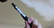 Polscy naukowcy zbadali szkodliwość e-papierosów. Wydzielają one o kilka tysięcy mniej toksycznych substancji niż tradycyjne wyroby tytoniowe