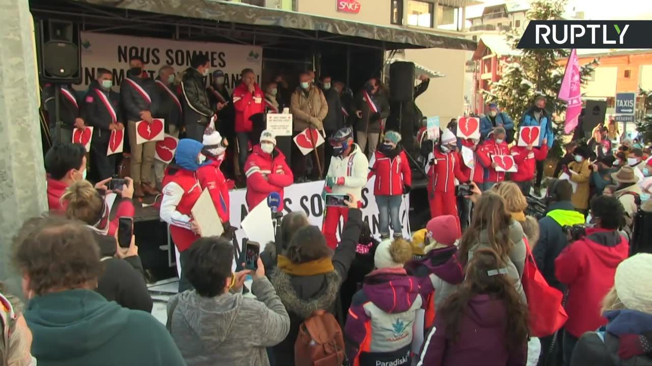 Protest we francuskim kurorcie narciarskim. Władze zamknęły wyciągi