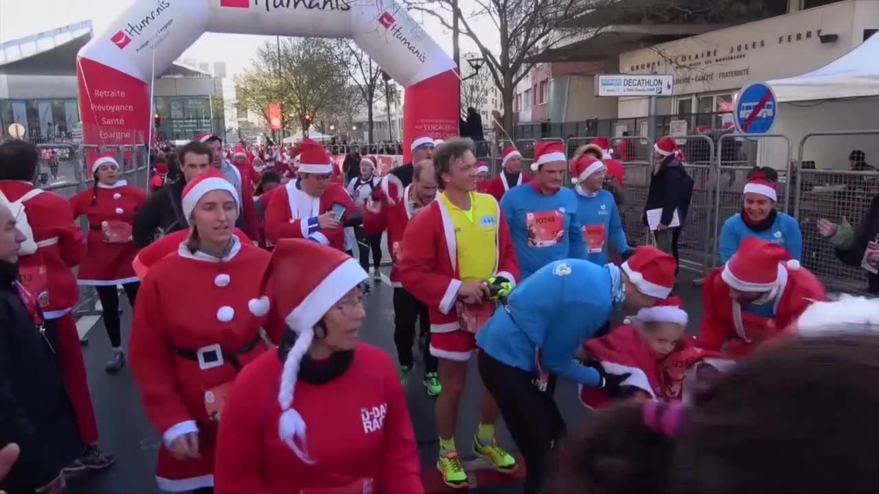 Christmas Corrida w Issy-les-Moulineaux na przedmieściach Paryża