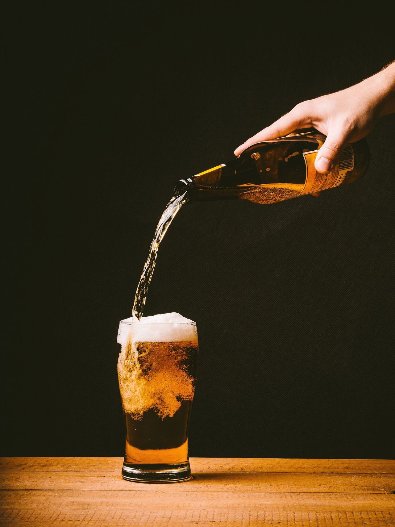 Zakaz sprzedaży alkoholu w godzinach nocnych pomaga miastom dyscyplinować pijanych turystów. Pierwszy na ten krok zdecydował się Poznań