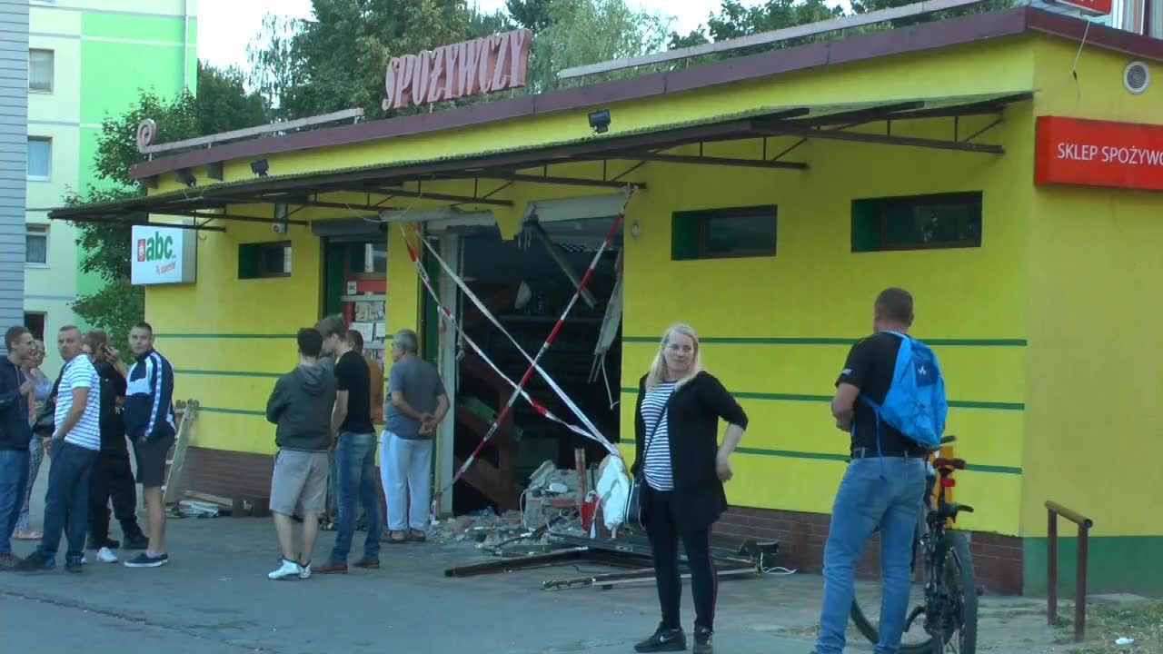 Odpalił silnik i z impetem wjechał w sklep. “Prawdopodobnie zasłabł”
