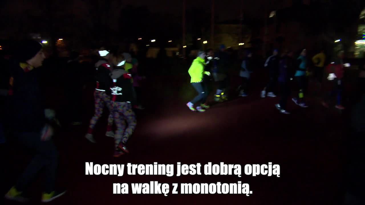 Bieganie w nocy. Czy warto wybrać się na wieczorny trening?