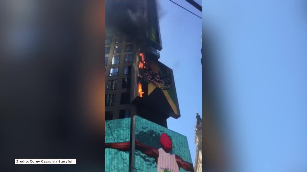 Strażacy ugasili płonący billboard na Times Square