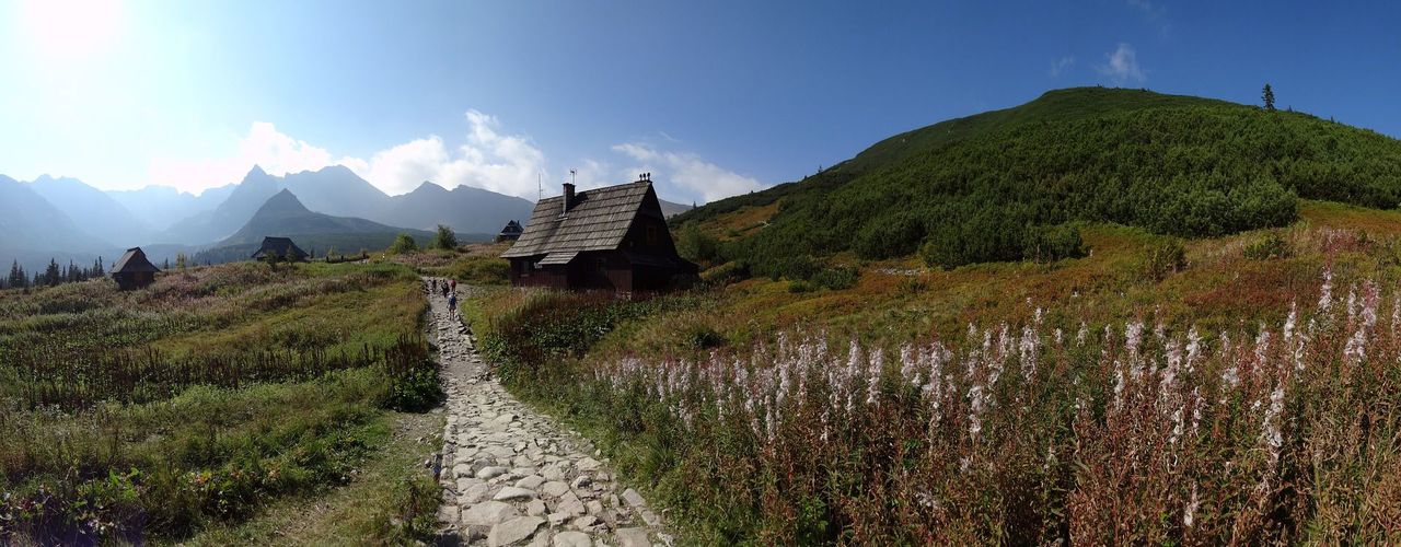 Pogoda na weekend. W niektórych regionach spadnie deszcz, w innych będzie ciepło i słonecznie