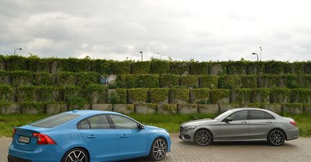 Volvo S60 Polestar vs. Mercedes C 450 AMG