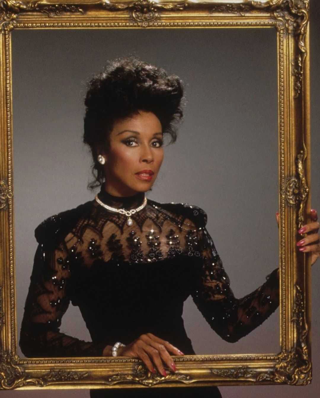 Diahann Carroll nie żyje