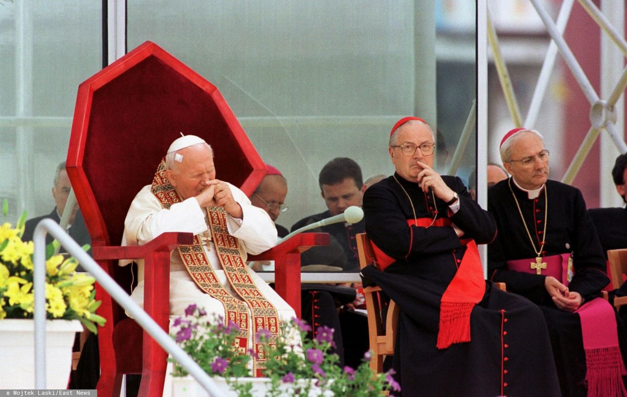 Papież przyjął rezygnację kard. Angelo Sodano