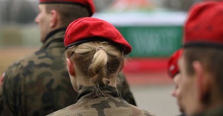 Wojskowa Akademia Techniczna. Ćwiczyli podczas upałów. Dwie osoby zasłabły, trzecia zmarła