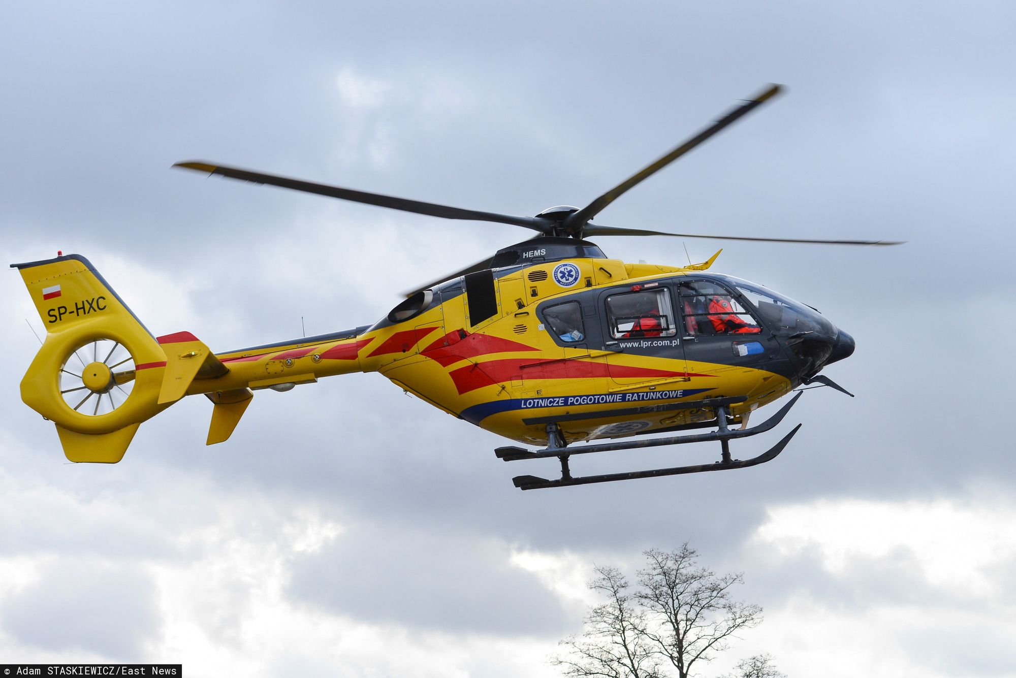 Wypadek na DK 60. Są ofiary śmiertelne.
