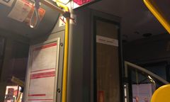 Kierowca autobusu zawiózł pasażerów na stację paliw. Oburzona czytelniczka napisała list