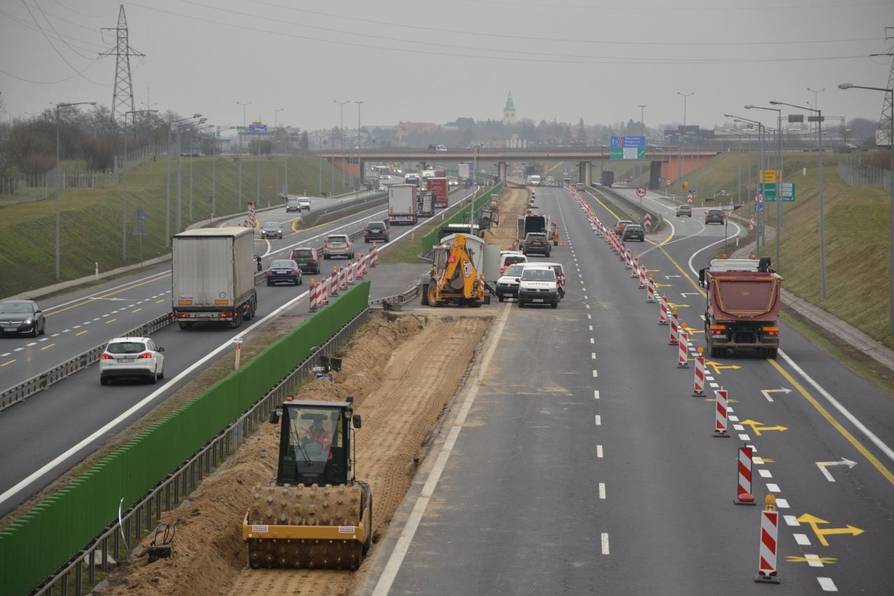 Prace nad rozszerzeniem obwodnicy Poznania. Oto, do czego są zdolni kierowcy. Rzeczniczka: Marginalne zdarzenia