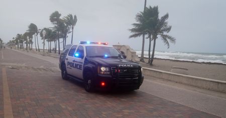 Huragan Irma uderzył we Florydę. Tak teraz wygląda Miami [NA ŻYWO]