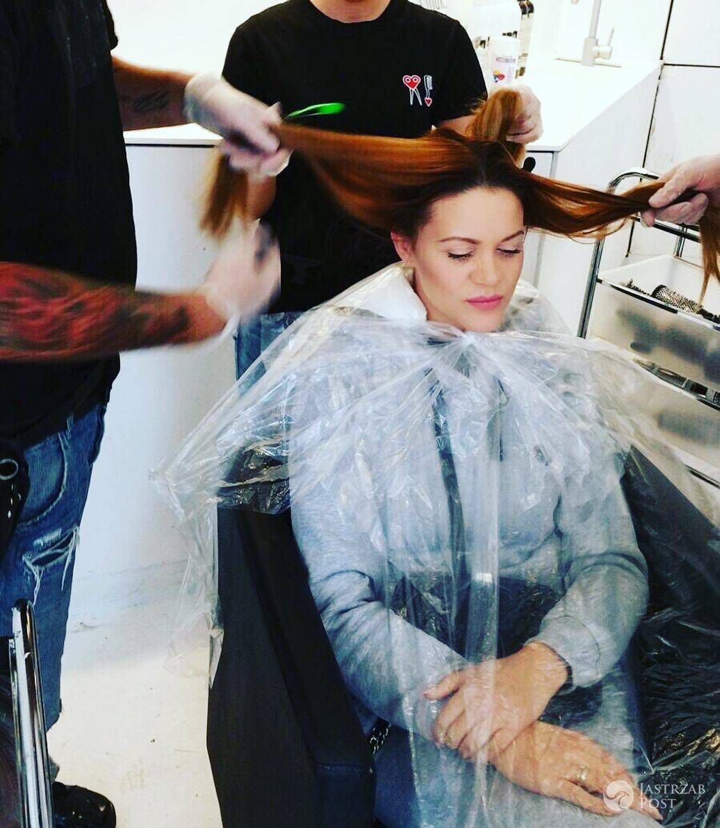 Dominika Gawęda u fryzjera