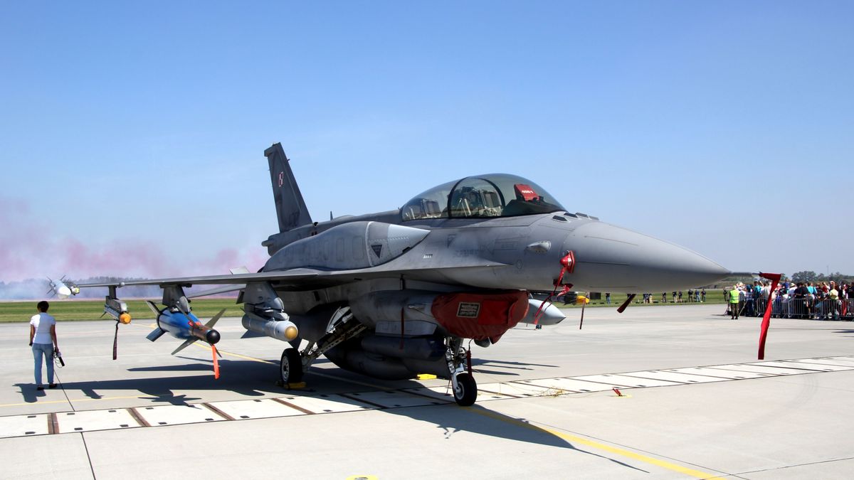 Samoloty F-16 będą uzbrojone w polskie bomby