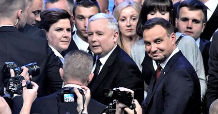 Niepokojący sondaż dla PiS. Spada zaufanie do rządzących
