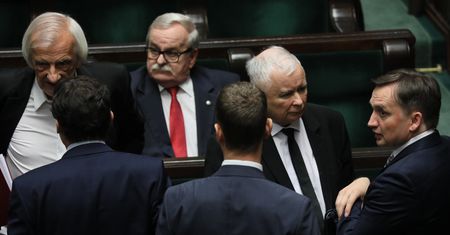 Sankcje finansowe dla Polski? Nie ma o nich mowy we wniosku KE do TSUE