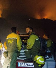 Ogromny pożar na Wyspach Kanaryjskich. 27-latek podpalił... papier toaletowy