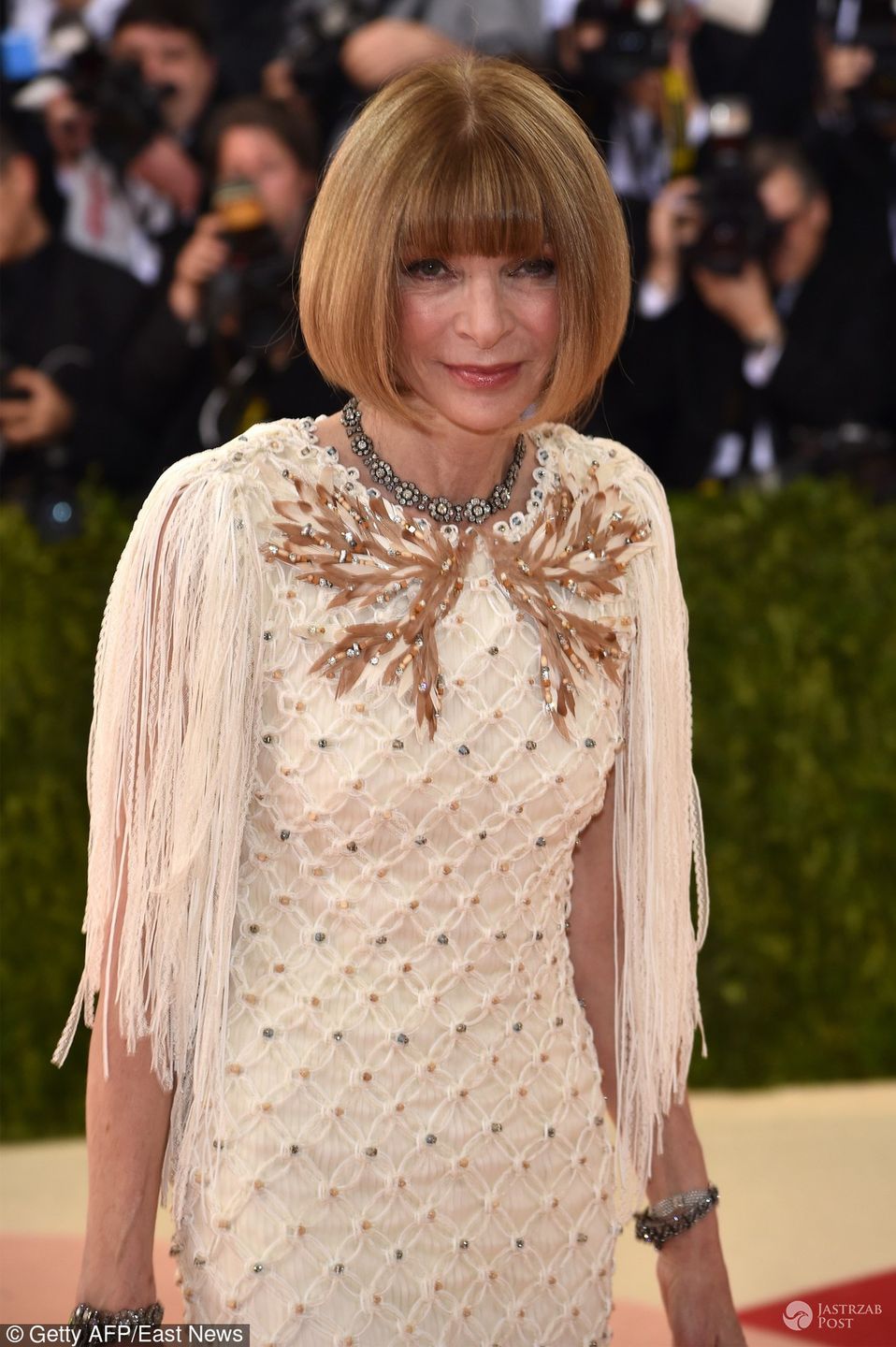 Anna Wintour w sukni Chanel z córka na MET Gala 2016 fot. East News