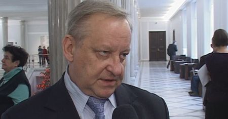 "Należy bezwzględnie ograniczyć miejsca palenia"
