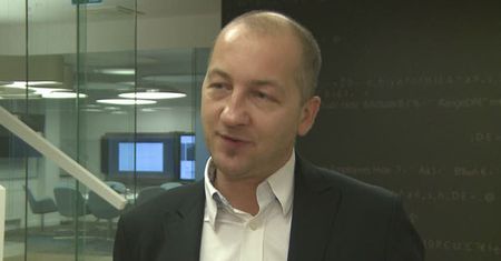 Polacy przekonują się do pracy zdalnej (WIDEO)
