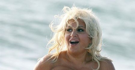 Mercedes Javid jako Pamela Anderson!