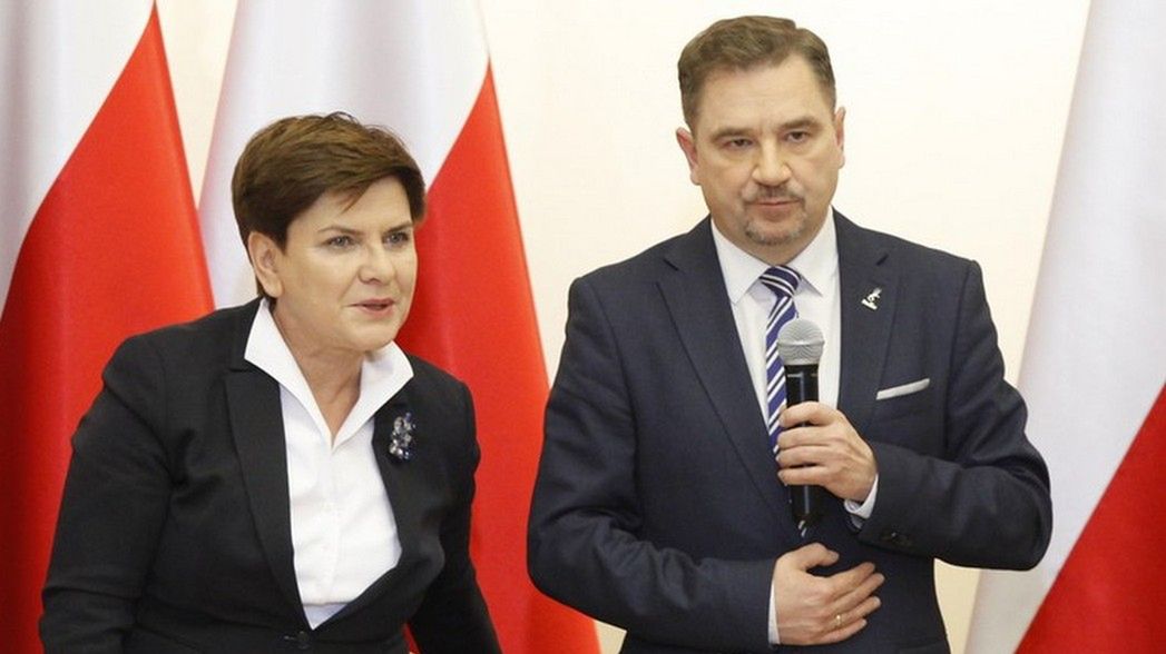 Na zdjęciu Piotr Duda razem z Beatą Szydło