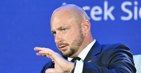 Kim jest i jak wygląda żona Jacka Siewiery? Sfotografowano ją u boku męża podczas państwowej uroczystości