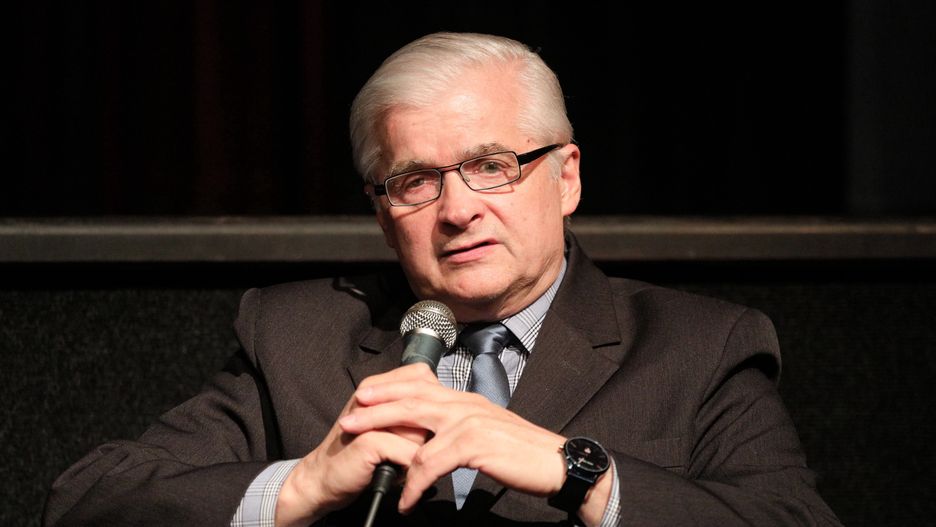 Włodzimierz Cimoszewicz o budowie zapory na granicy z Białorusią: to barbarzyństwo