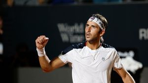 Wielki i pracowity dzień Argentyńczyka. Rozegrał sześć setów i zdobył debiutancki tytuł