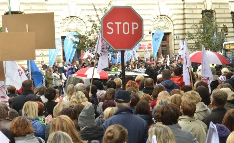 Protest przeciwko CETA. Utrudnienia w ruchu