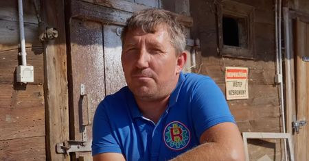 Uczestnik programu "Rolnicy. Podlasie" rzucił się do pomocy powodzianom. Sam ma jednak problem