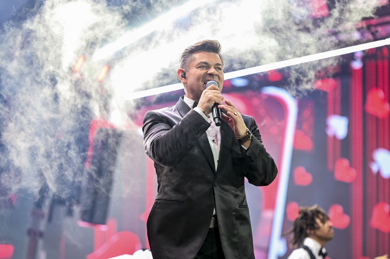 Zenon Martyniuk gwiazdą święta Gminy Skołyszyn. Prozioki 2025 na stadionie w Skołyszynie