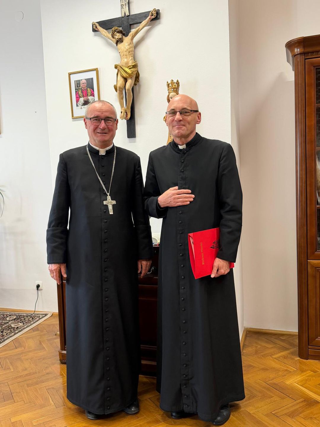 Wręczenie dekretu ks. Mirosławowi Borkowskiemu 