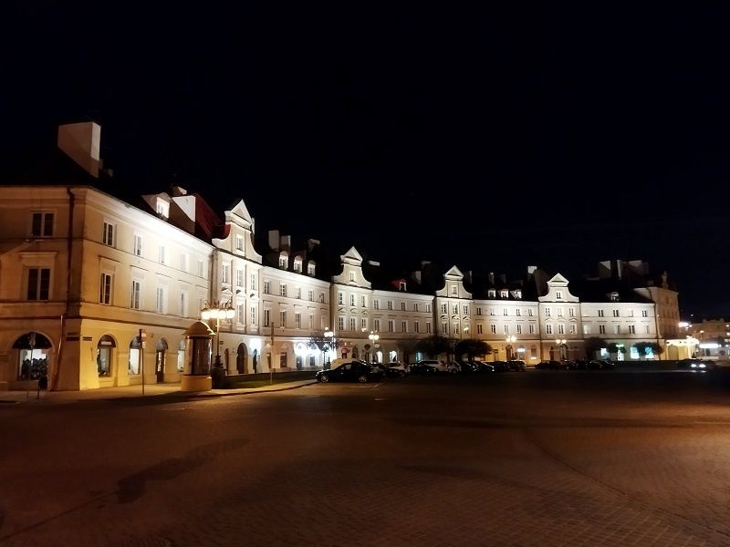 Efekt PO wymianą oświetlenia na pl. Zamkowym