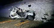 Słomczyn: Śmiertelny wypadek na DK50. Dacia czołowo zderzyła się z Porsche. Dwie osoby nie żyją. Droga zablokowana