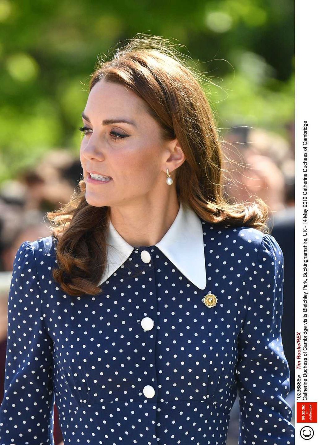 Księżna Kate w zwiewnej sukience w groszki