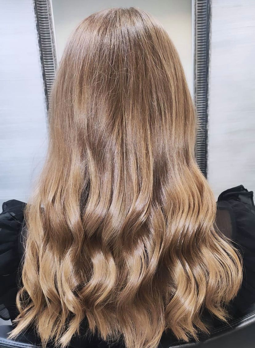Michalina Manios | fot. instagram.com/piotr_michalak_fryzjer