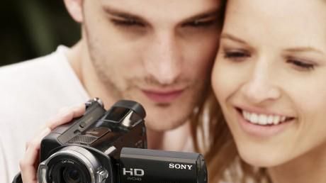 Nowe kamery Sony mają nawet 100GB dysku twardego i nagrywają w HD 1080i 1