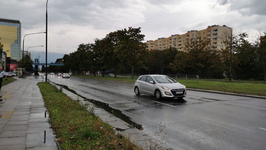 Wrocław. Pogoda. 18 października - przelotny deszcz w niedzielę. Niestety, gorsze prognozy dla poniedziałku