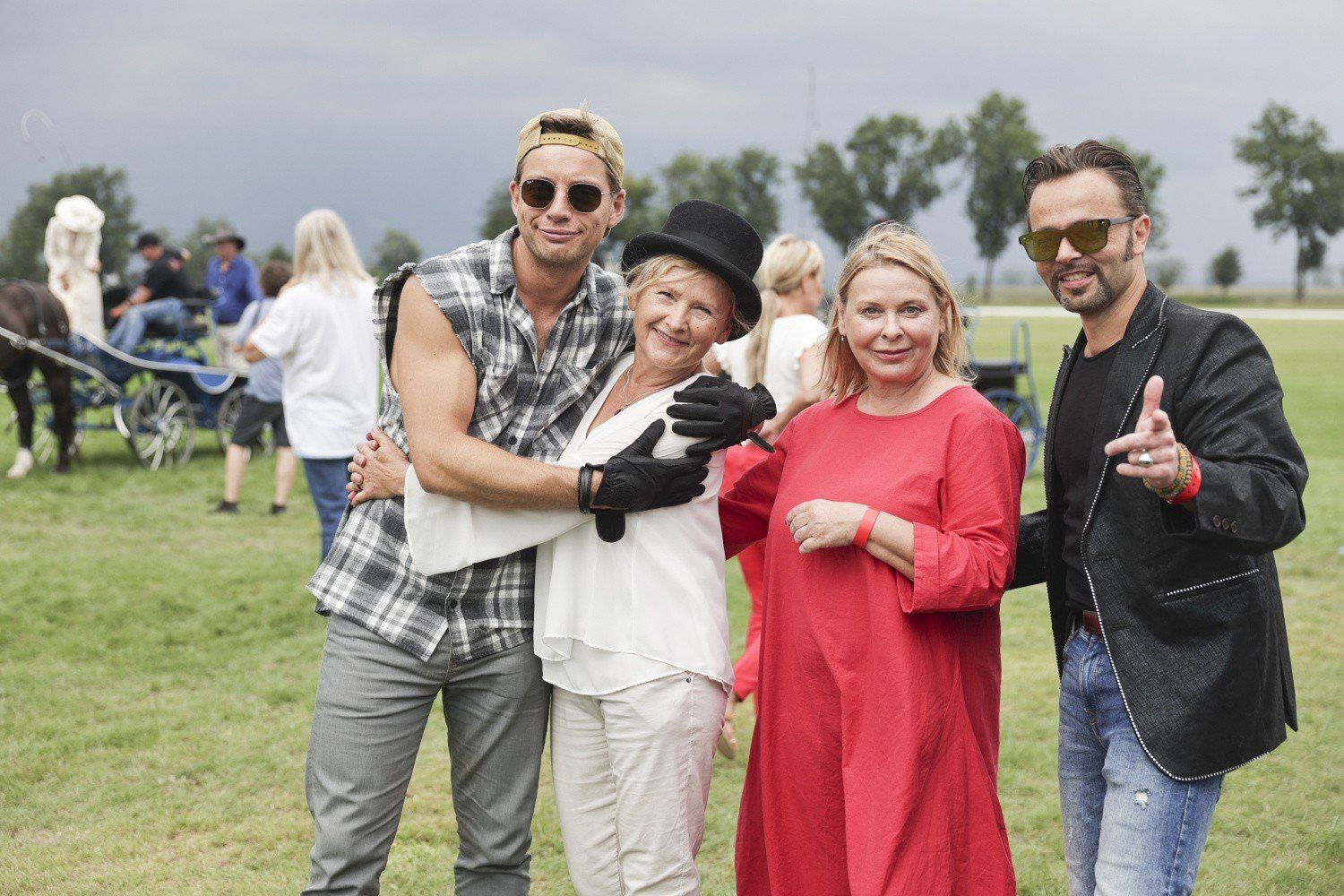 Dawid Czupryński, Ewa Kania, Agnieszka Robótka-Michalska na Art Cup - Jeździeckie Mistrzostwa Gwiazd w Zakrzowie. Rok 2022