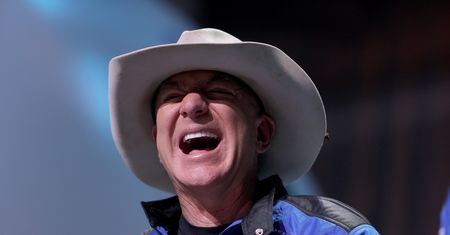 Jeff Bezos pozywa NASA. Blue Origin dalej walczy o kontrakt na lądowniki księżycowe
