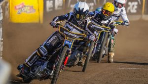 Żużel. Te dwie formacje prezentują się znakomicie. Na przeciwnym biegunie są dwie inne