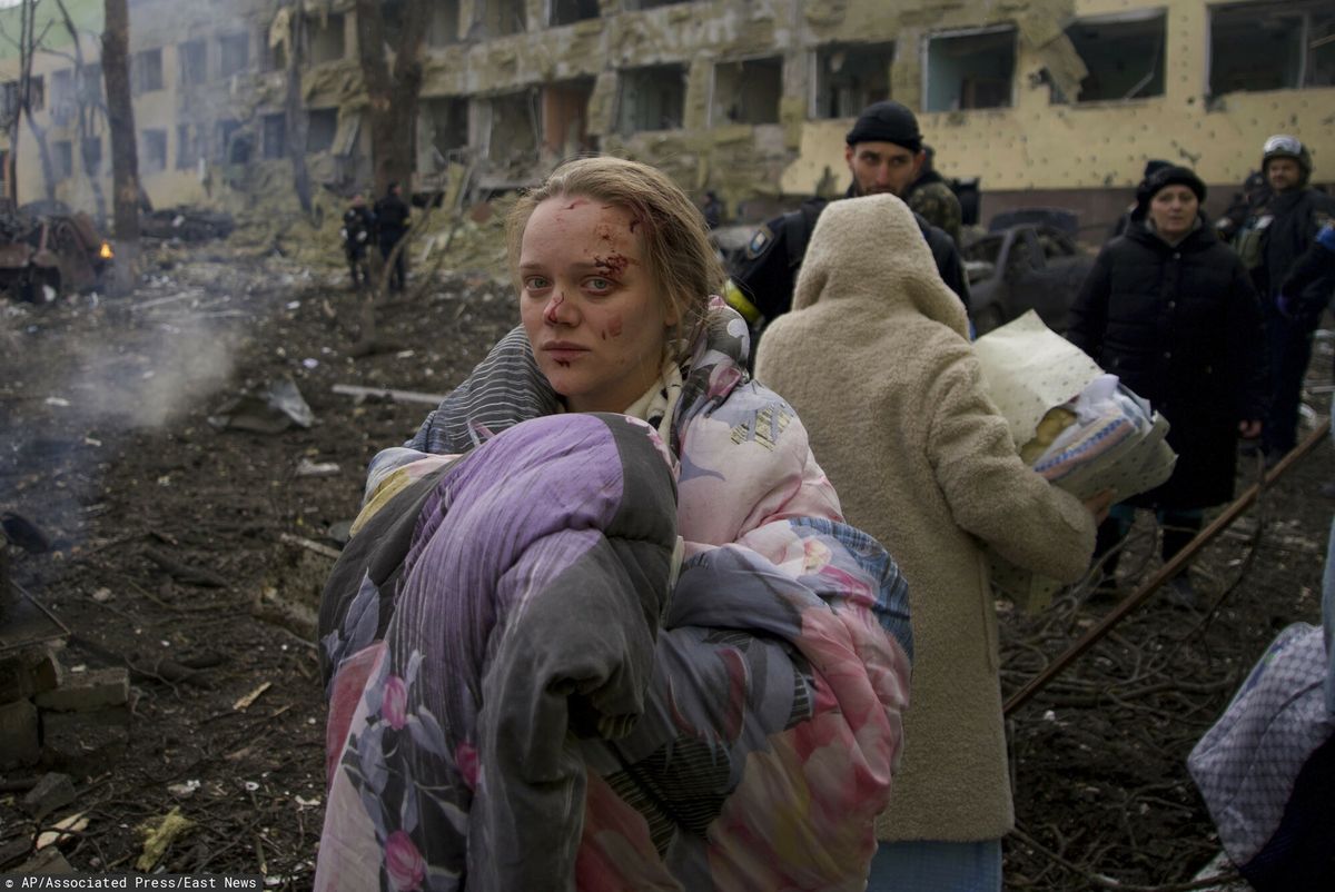 Marianna Wyszemirskaja po bombardowaniu szpitala położniczego w Mariupolu 