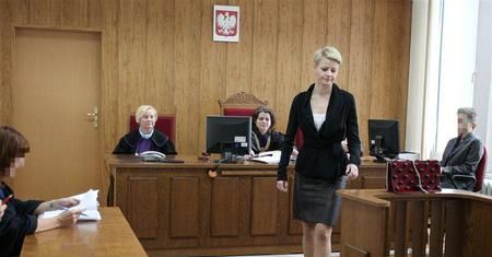 "Prawo Agaty": Kożuchowska z serialu trafiła  na prawdziwą salę rozpraw