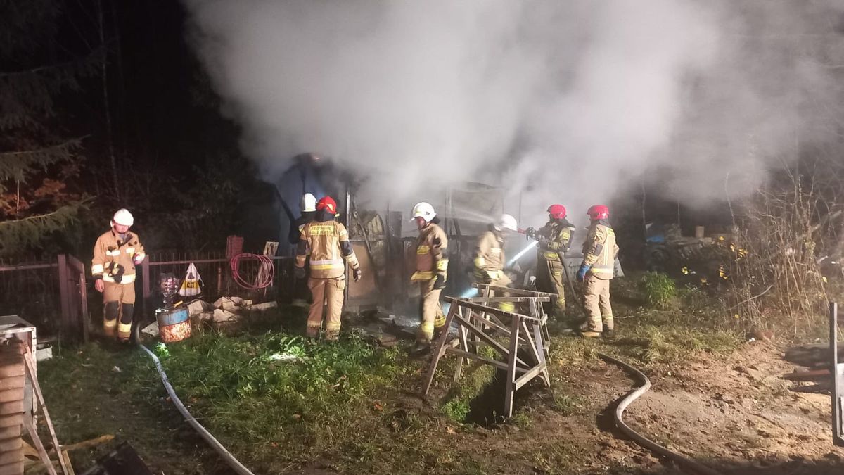  Ogień strawił barakowóz w Żabim Rogu